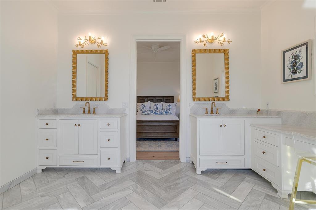 Aledo River - Residential