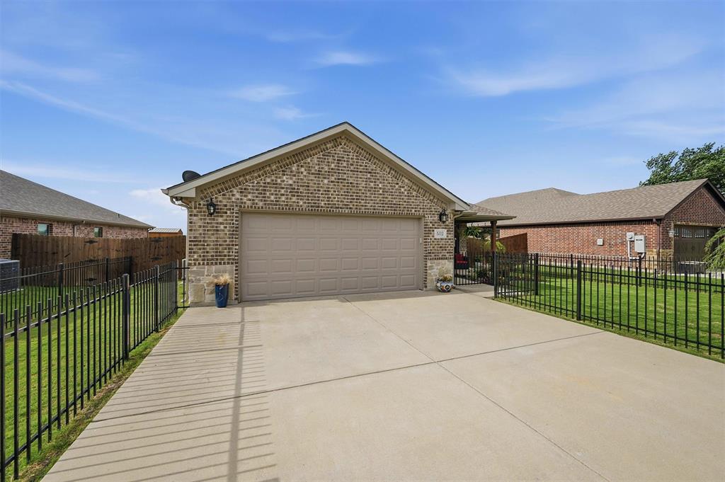 G-5662 Collins C C - Residential