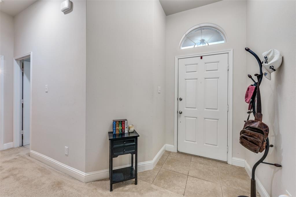 8233 Edgepoint Trail