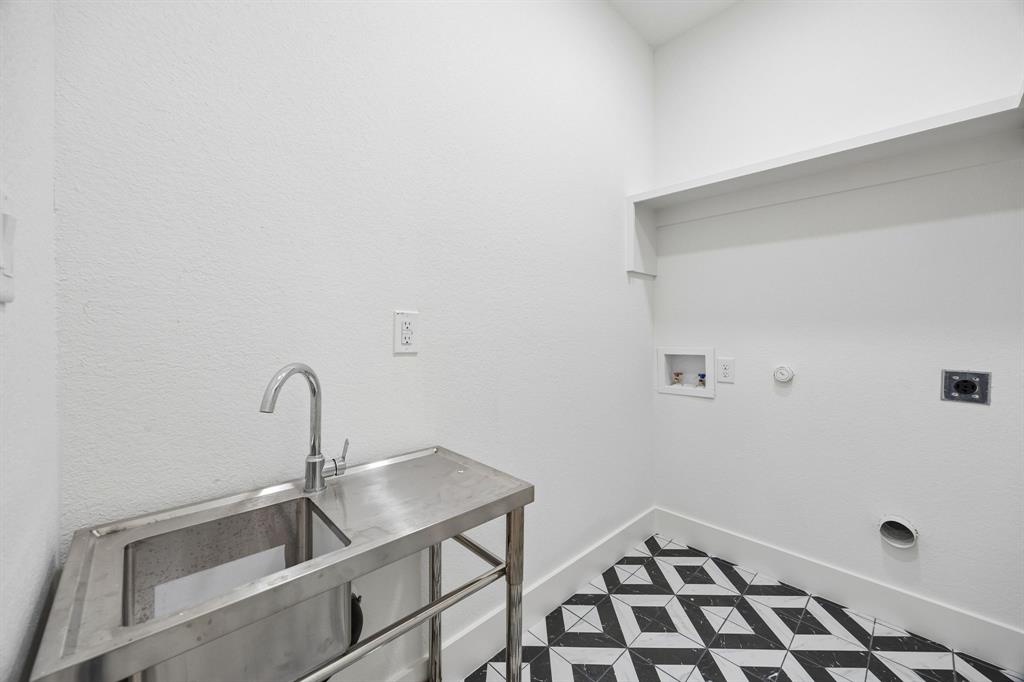 Weisenberger Gardens - Residential