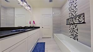 Shadow Lakes Ph 1 - Residential