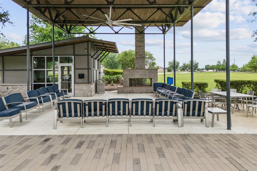 Edgestone At Legacy - Residential