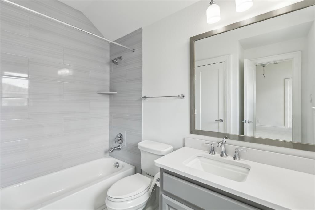 Edgestone At Legacy - Residential