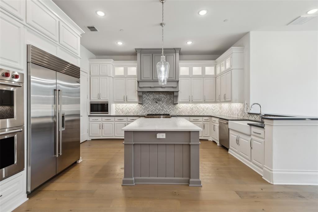 Edgestone At Legacy - Residential