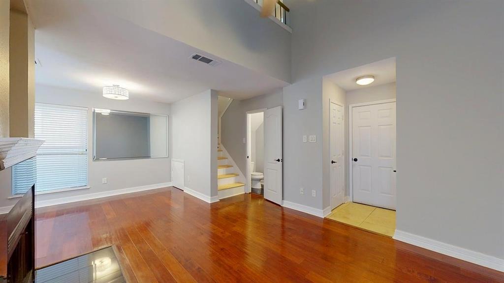 833 W Harwood Road F