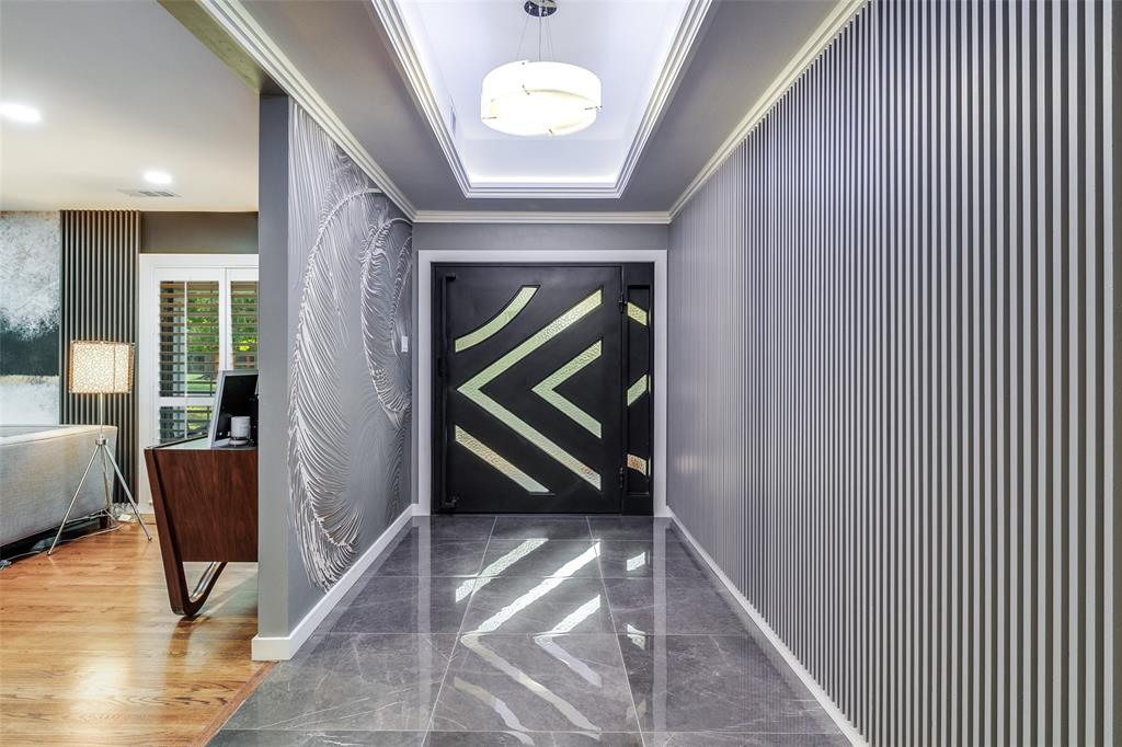 6566 Ridgeview Circle