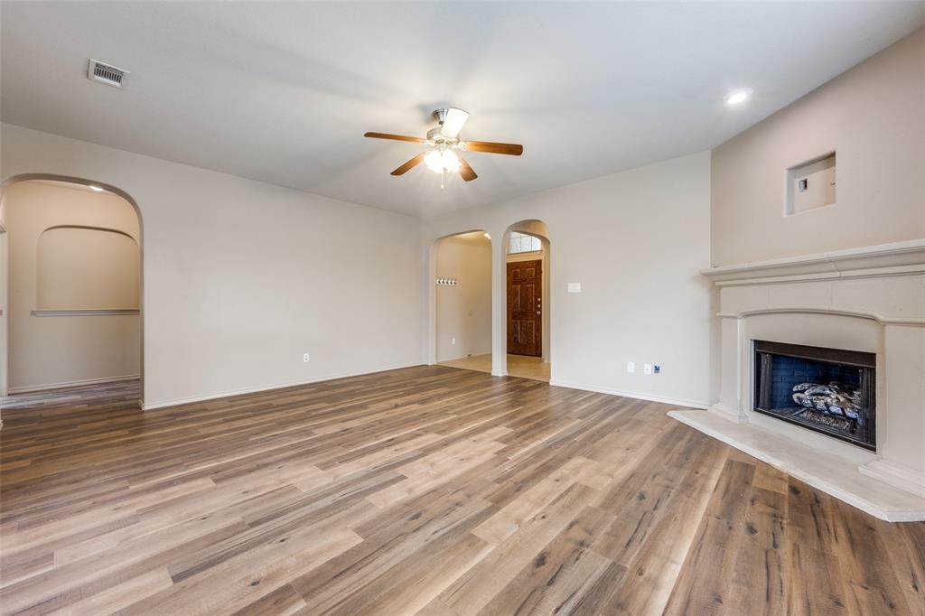 1104 Nora Lane