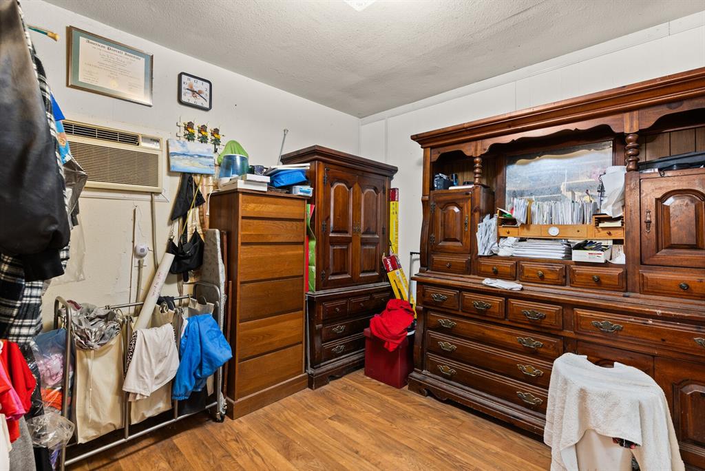 0016.00S48 - Residential