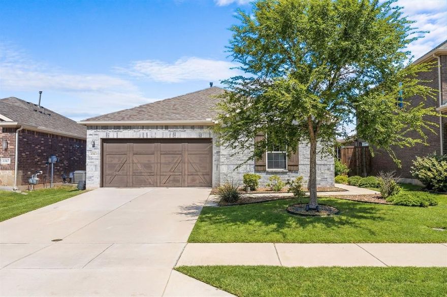 Move-In Ready 4 Bedroom Home in Award-Winning Prosper ISD! Don't let the square footage fool you-- this single story home lives much bigger! Head straight inside to experience the Great Room Effect in the open Kitchen, Living, Dining Rooms. This gathering space is the heart of this home. The Primary Suite has convenient access to the Kitchen while the 3 other bedrooms, a bathroom and utility room reside in another wing of the house.  This fabulous home is just waiting for you to add your personal touch! Located minutes from DNT and the new H-E-B! In Creeks of Legacy, students will attend some of the newest schools in the district and have access to a variety of neighborhood amenities for everyone to enjoy. Relax by the quiet, stand-alone swimming pool nearby, or stroll the Walking Trails over to the Community Center where you'll find another Swimming Pool, Club House, Basketball and Tennis Courts and a Playground for the kids. Meanwhile, Creeks of Legacy Dog Park provides a fenced-space for your dog to run and play off-leash.
