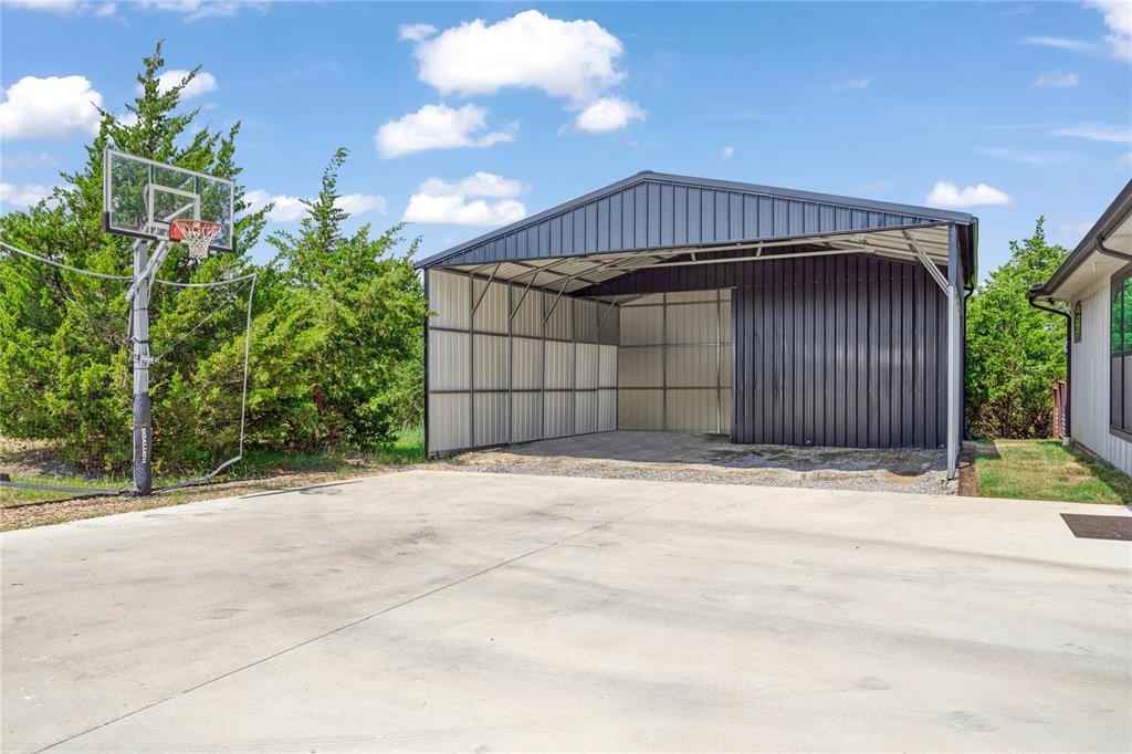 1095 Sister Grove Road