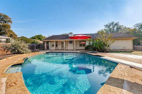 1113 Brookside Drive Hurst TX 76053