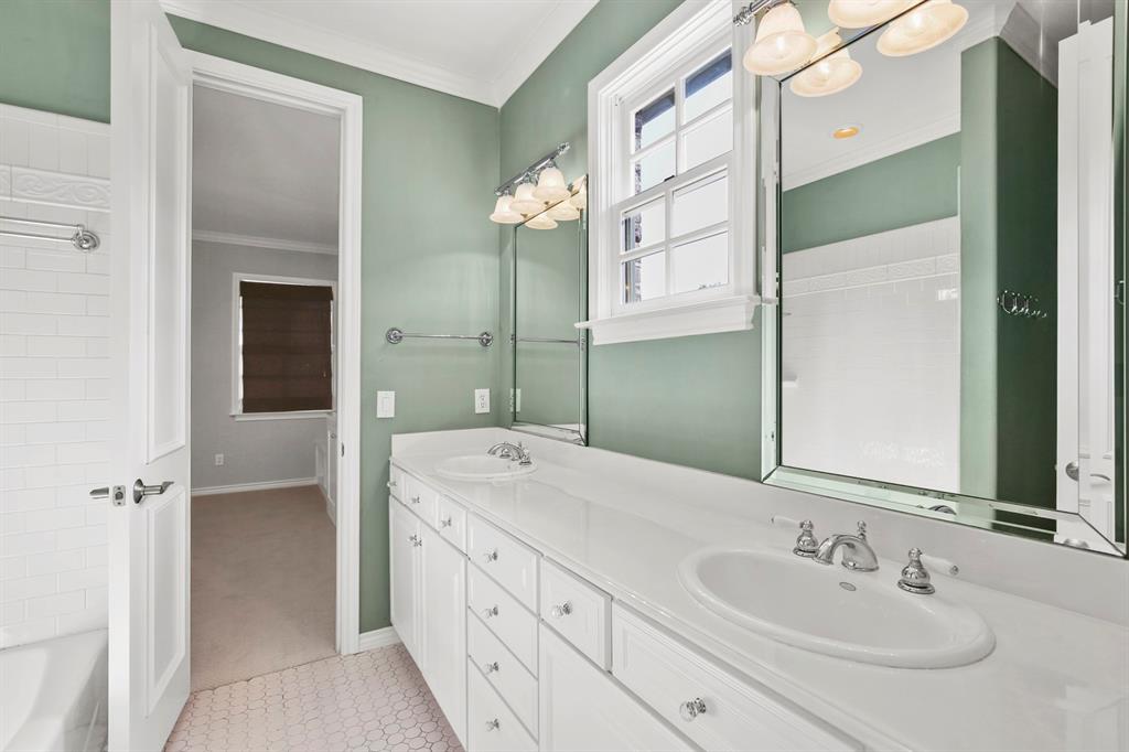 University Annex 2nd Inst - Residential Lease