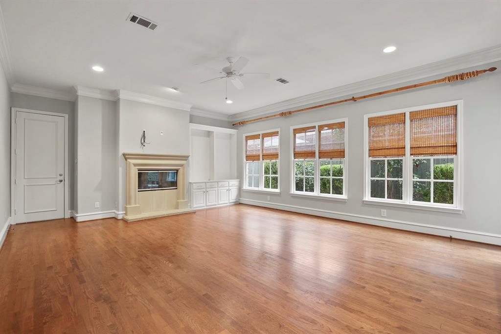 University Annex 2nd Inst - Residential Lease