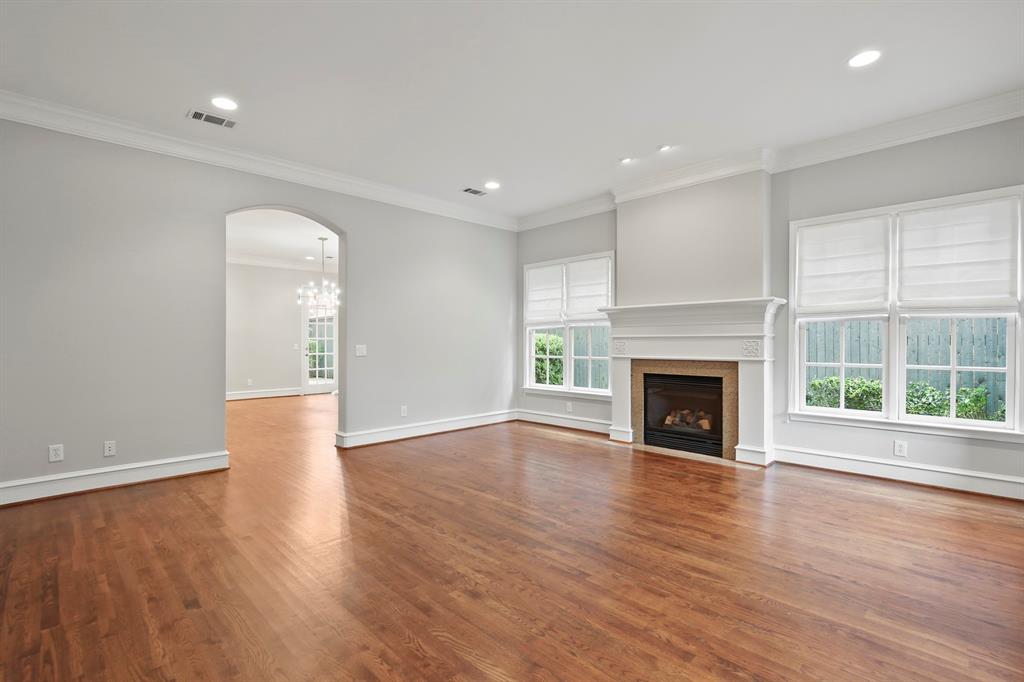 University Annex 2nd Inst - Residential Lease