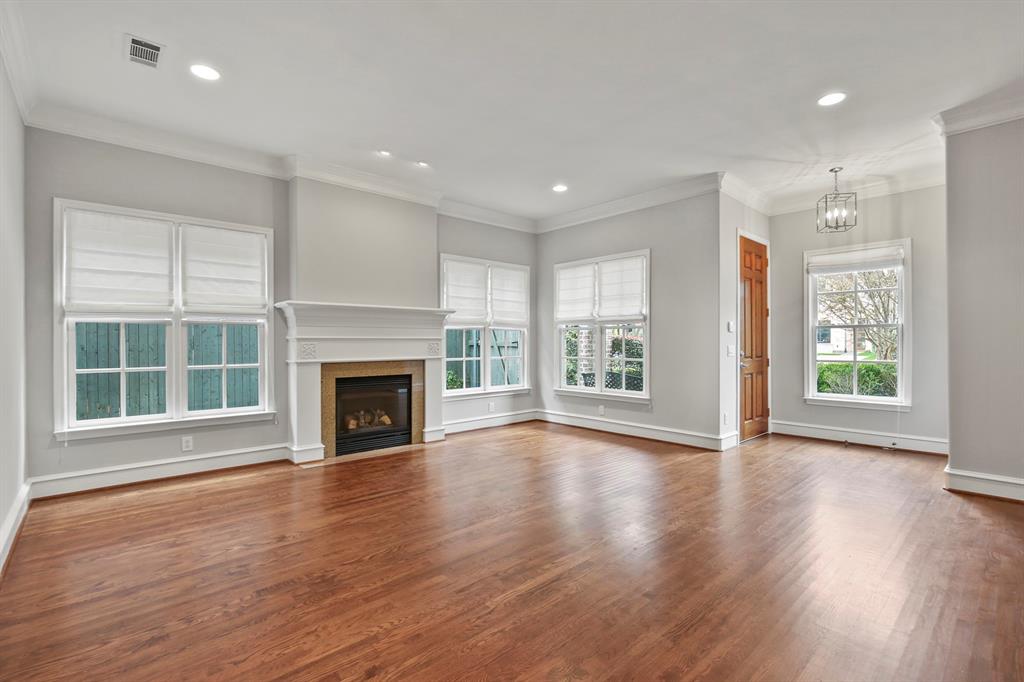 University Annex 2nd Inst - Residential Lease