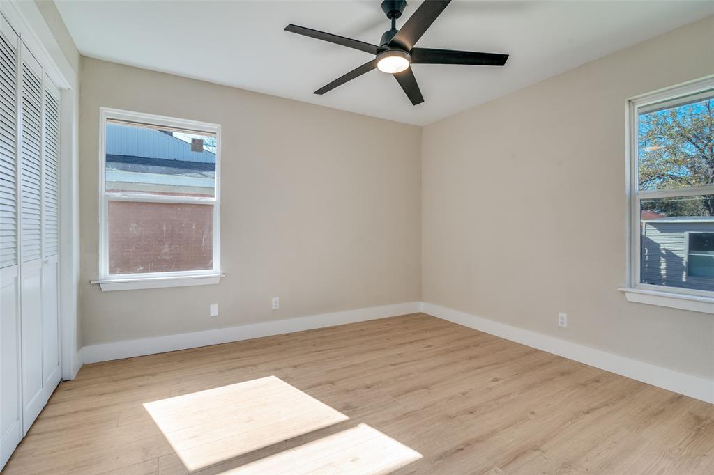 Cloverdale 05 - Residential