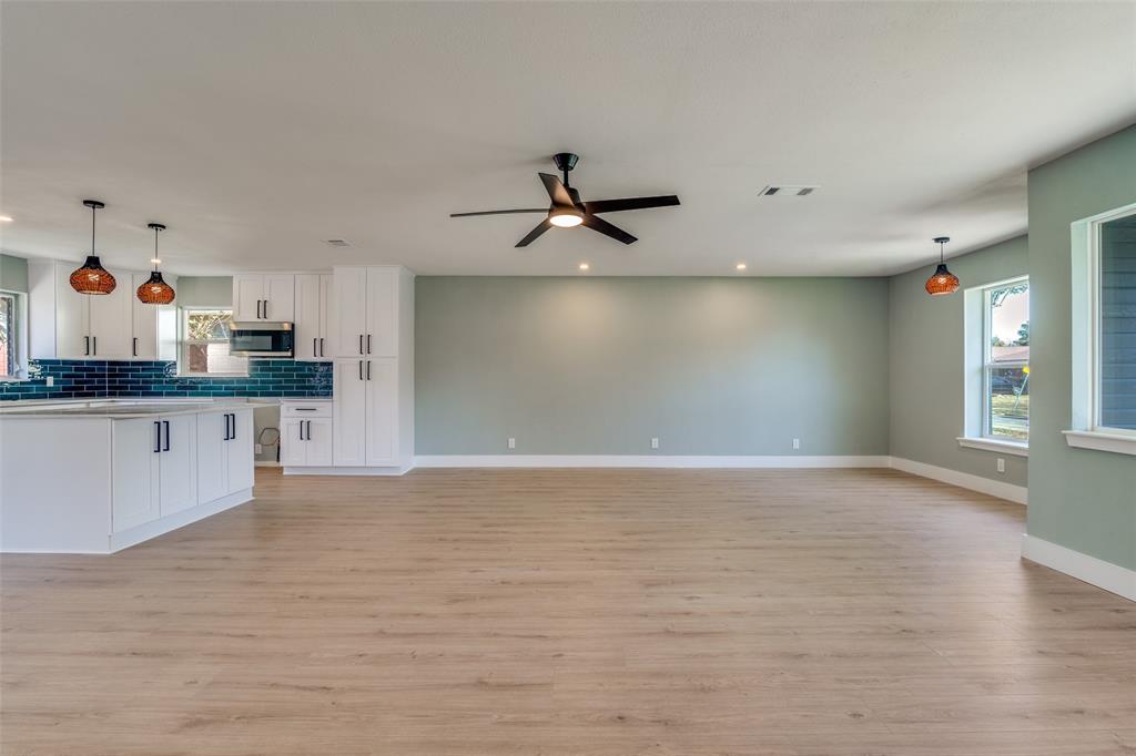 Cloverdale 05 - Residential