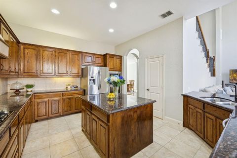Photo of 221 Tipperary Drive, Keller, TX 76248 (MLS # 21174874)