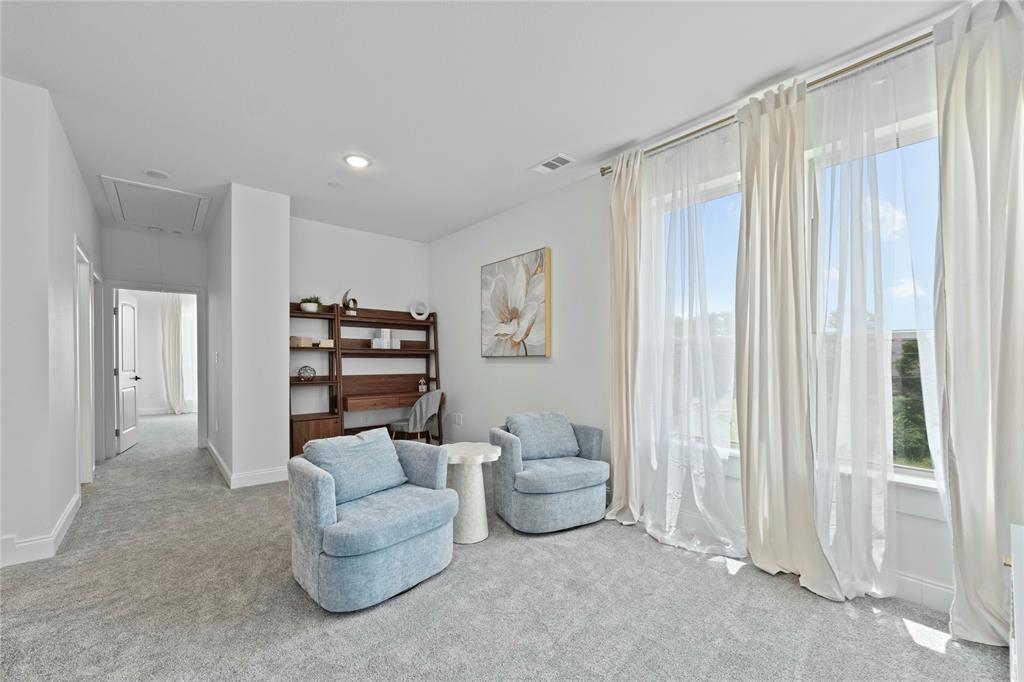 Park Plaza - Residential