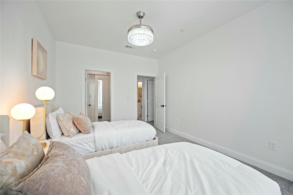 Park Plaza - Residential