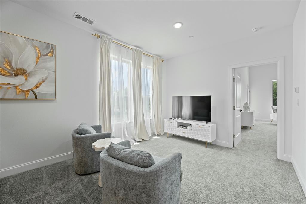 Park Plaza - Residential