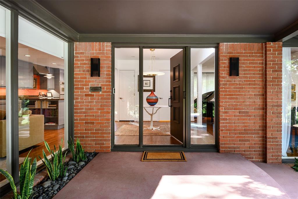 1624 Eastus Drive