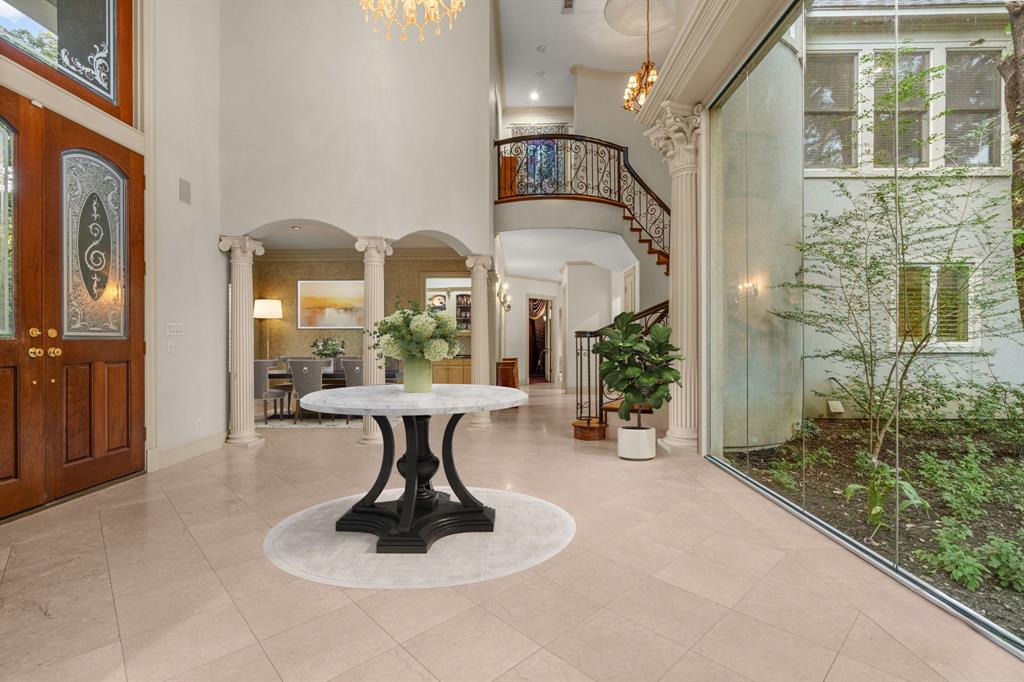 32 Wyck Hill Lane