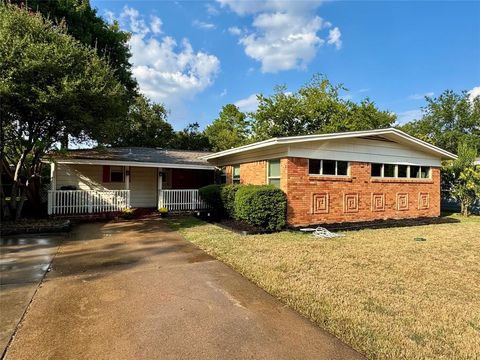 1719 Belmead Lane Irving TX 75061