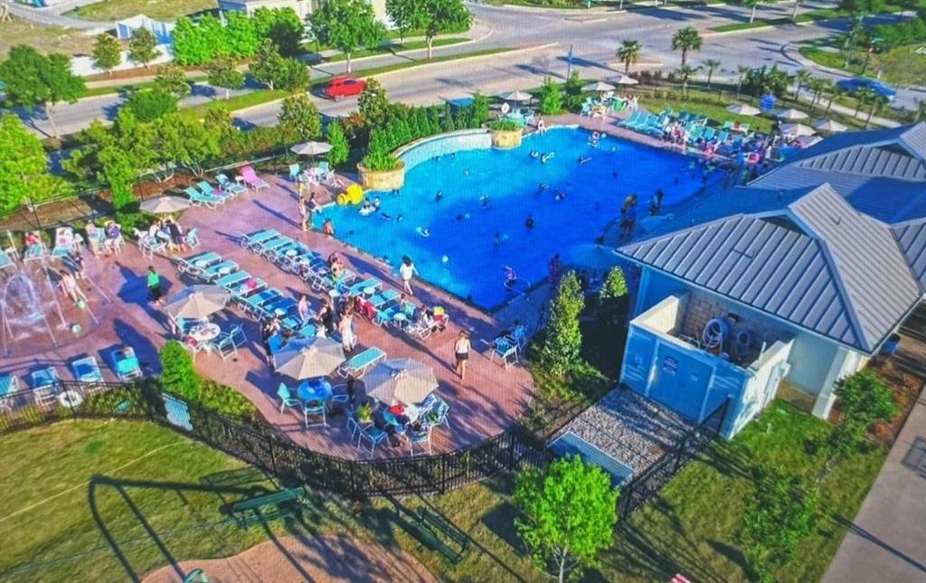 Sea Pines Village At Savannah - Residential