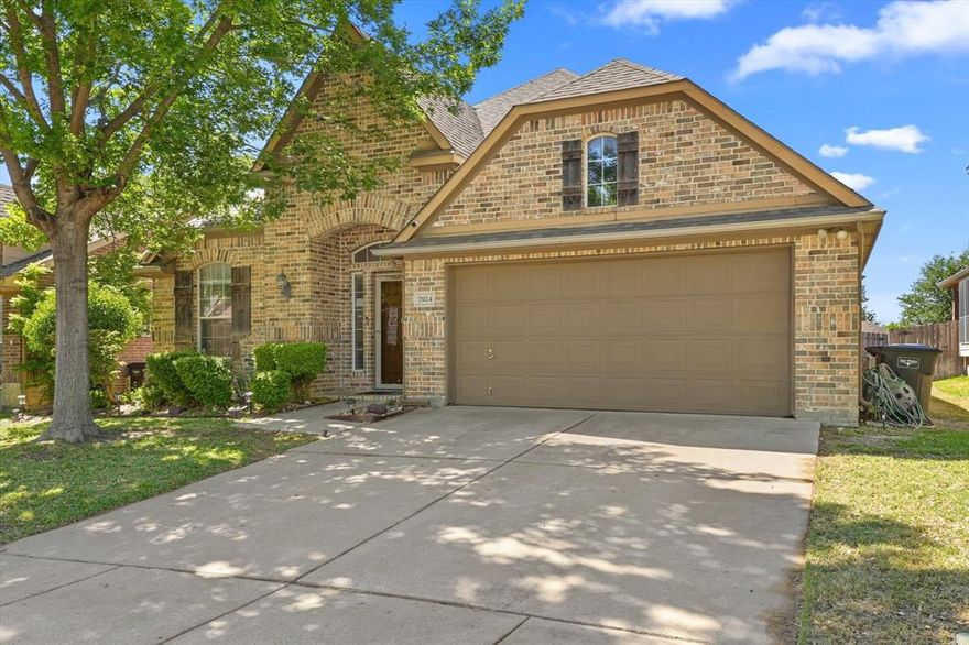 Comfort and convenience come together beautifully in this charming home located in the desirable Villages of Sunset Pointe.  At this price point, opportunities like this are rare—especially with such a prime location just minutes from shopping, dining, and only 12 minutes from downtown Fort Worth. Step inside to discover bright, open living, kitchen, and dining areas that flow seamlessly, creating an inviting space perfect for both everyday living and entertaining. The spacious primary suite serves as a true retreat, offering plenty of room to relax along with a private en suite for added comfort and privacy. Enjoy the best of both worlds with peaceful neighborhood living and easy access to the city. Step outside to the backyard deck—perfect for morning coffee, evening unwinding, or hosting guests.