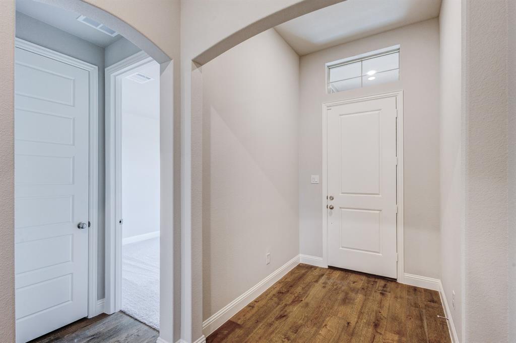 2908 Weslyan Oak Street