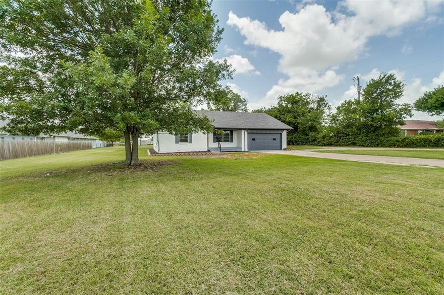 Situated in the prime location of Lucas, Texas, this freshly updated home offers three bedrooms and two and a half bathrooms. Located in the highly acclaimed Lovejoy School District, it boasts new flooring, paint, windows, and a roof. The spacious over an acre lot features large trees and plenty of grass, providing ample room for a garden and various activities. Conveniently close to Lake Lavon and with easy access to 75 Central, this property also includes a large workshop, perfect for boat or RV storage. Don't miss out on this opportunity to own a versatile and well-located home. PET and HORSES Allowed case by case.