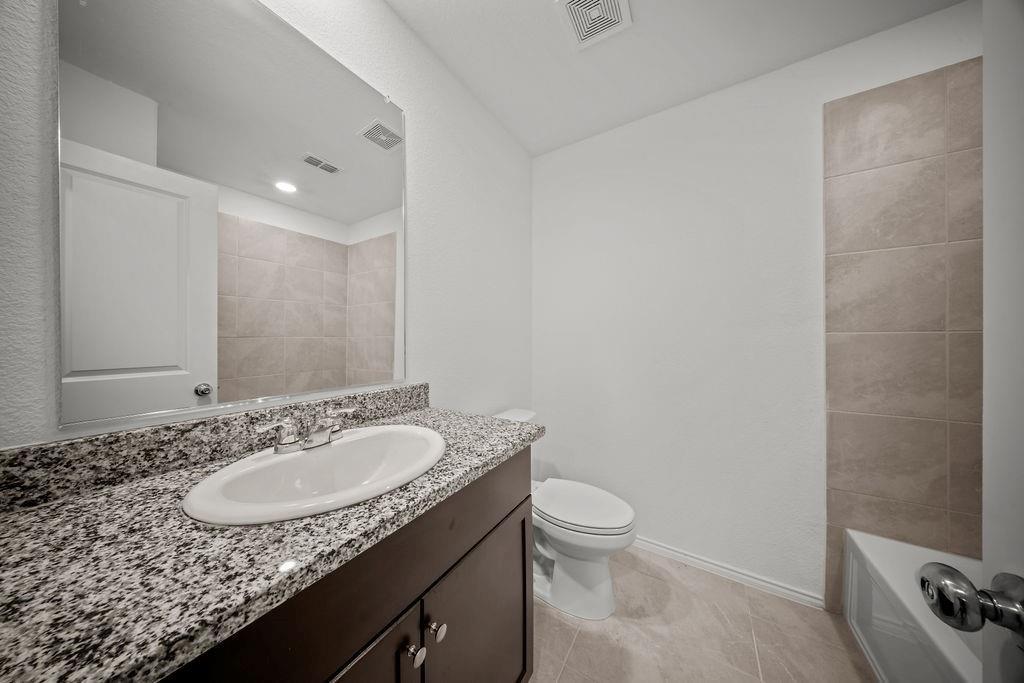 Bluebonnet Estates Ph 3 - Residential Lease