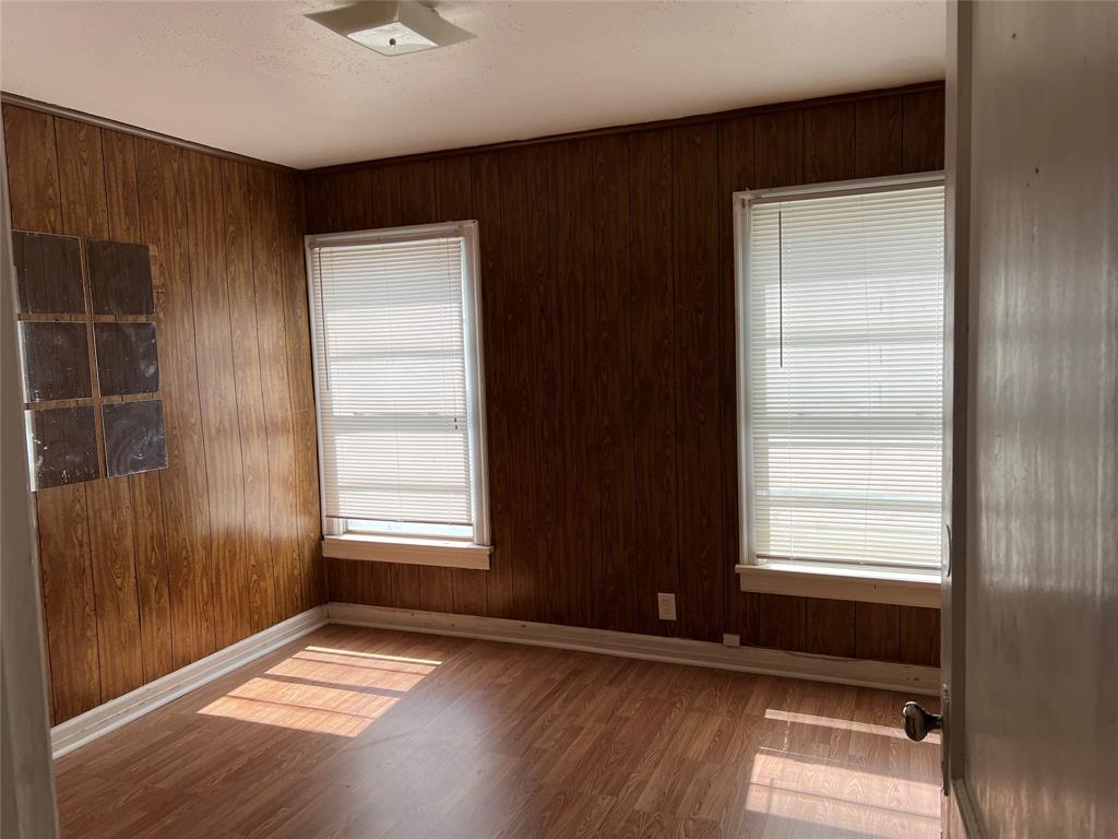 FLORAL HEIGHTS - Residential