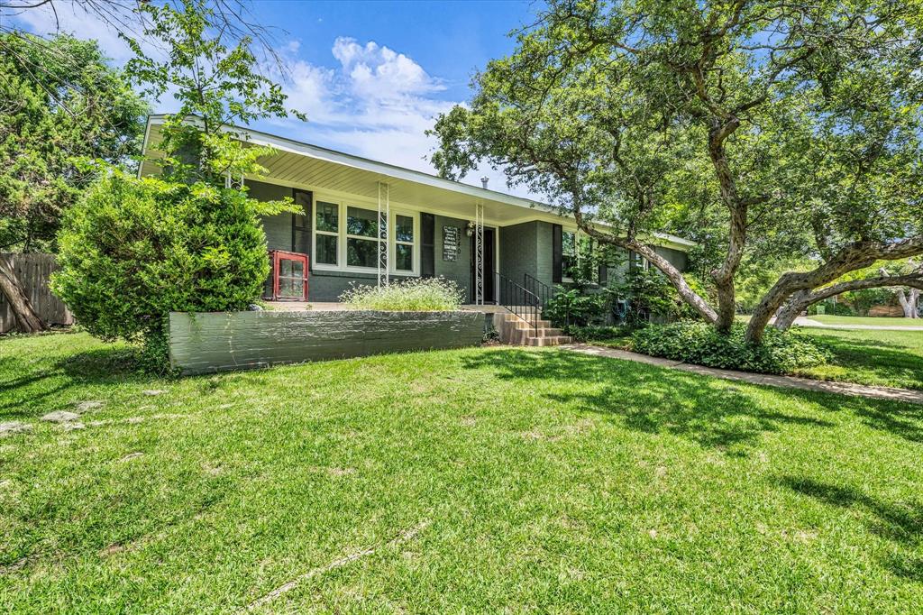 2340 Lake Ridge Circle