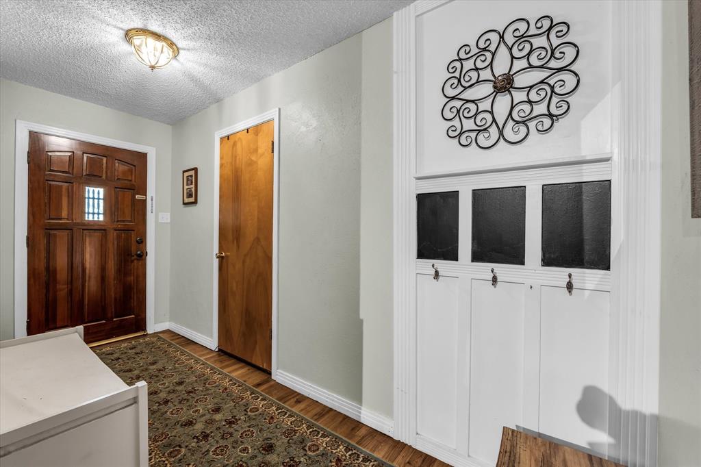 2340 Lake Ridge Circle