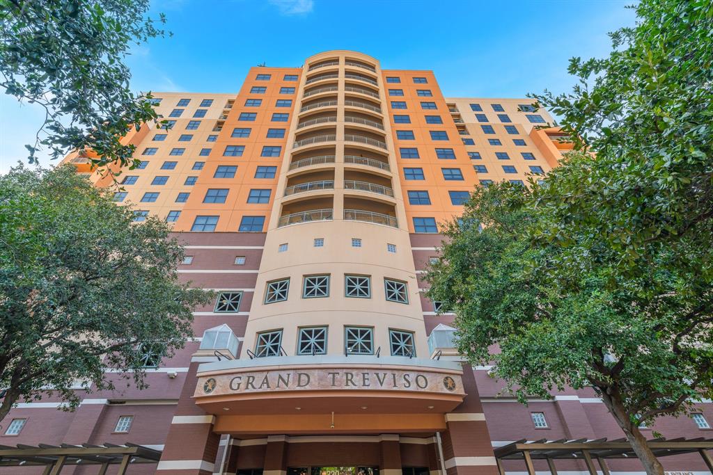 330 E Las Colinas Boulevard 164