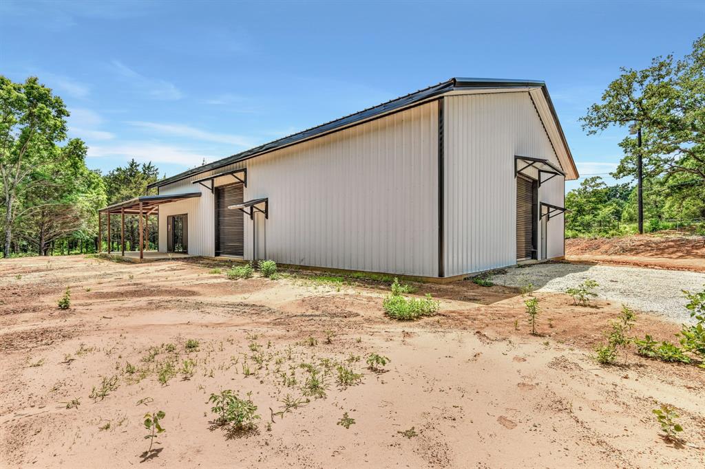 OAKS ON ANDERSON - Land