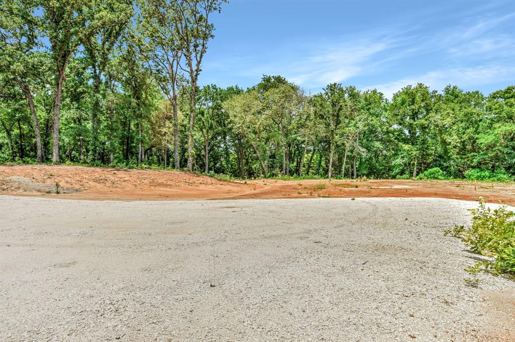 OAKS ON ANDERSON - Land