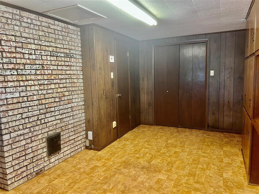 E Heisenhelter Surv Abs #557 - Residential