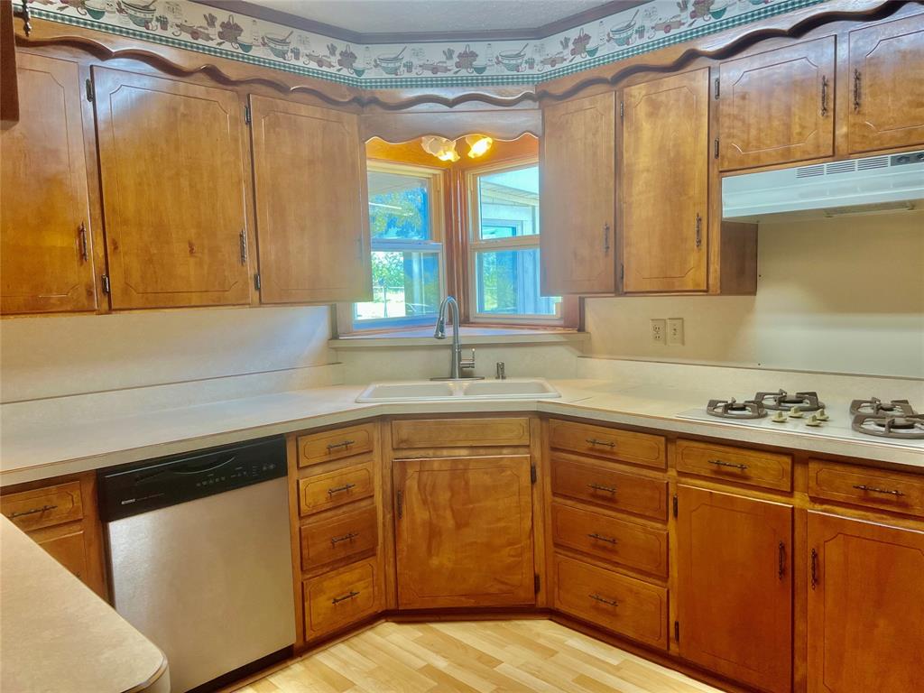 E Heisenhelter Surv Abs #557 - Residential