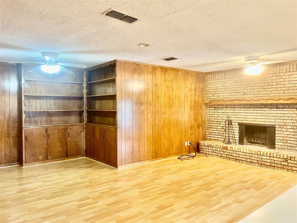 E Heisenhelter Surv Abs #557 - Residential