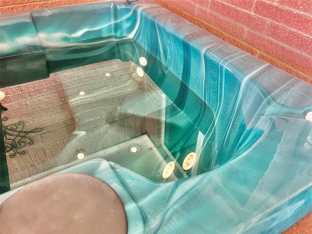 E Heisenhelter Surv Abs #557 - Residential