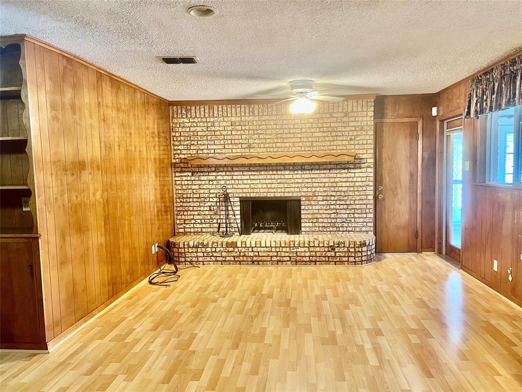 E Heisenhelter Surv Abs #557 - Residential