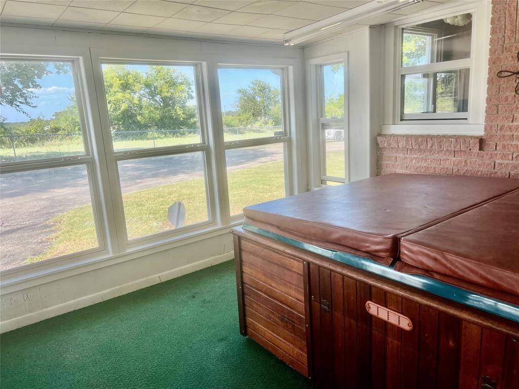 E Heisenhelter Surv Abs #557 - Residential