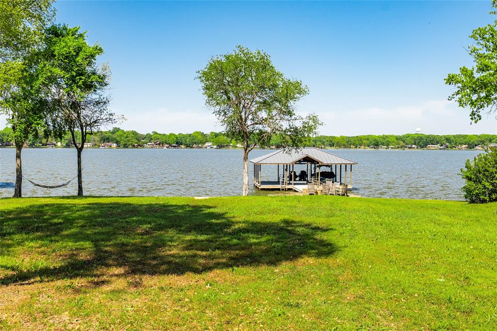 658 Enchanted Isles Drive