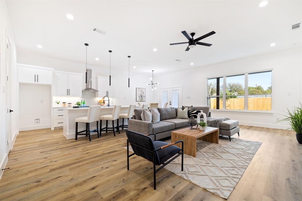 Joe A 02 Irvin - Residential