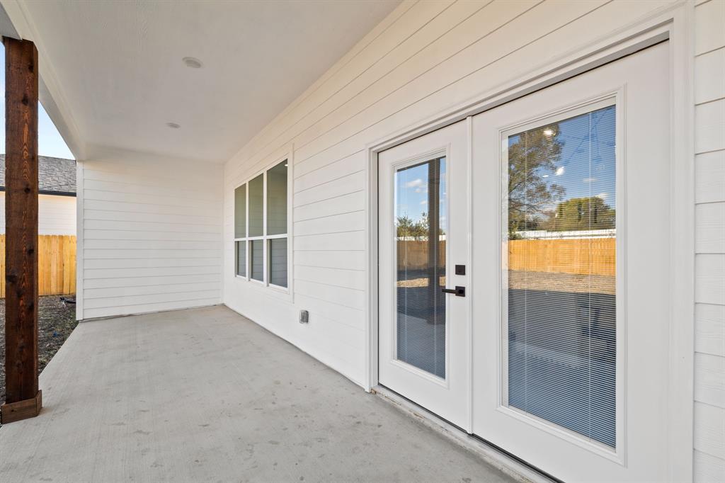 Joe A 02 Irvin - Residential