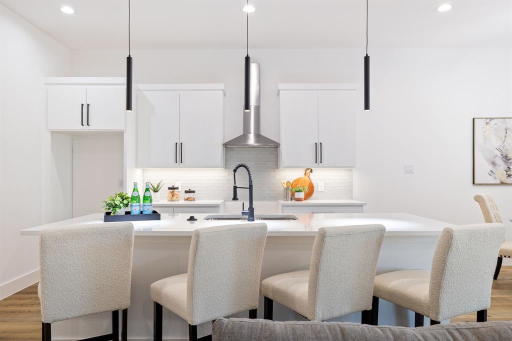 Joe A 02 Irvin - Residential