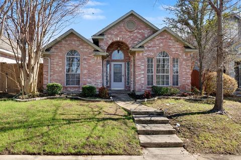 Photo of 6921 Hominy Ridge, Rowlett, TX 75089 (MLS # 21183910)